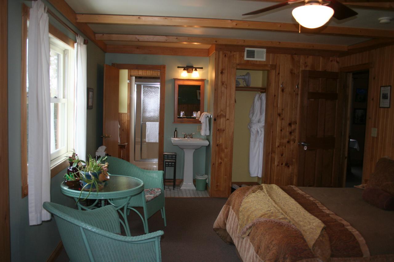 Poplar Creek Guesthouse غراند ماريس المظهر الخارجي الصورة